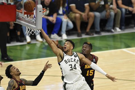 bucks vs|bucks vs hawks score.